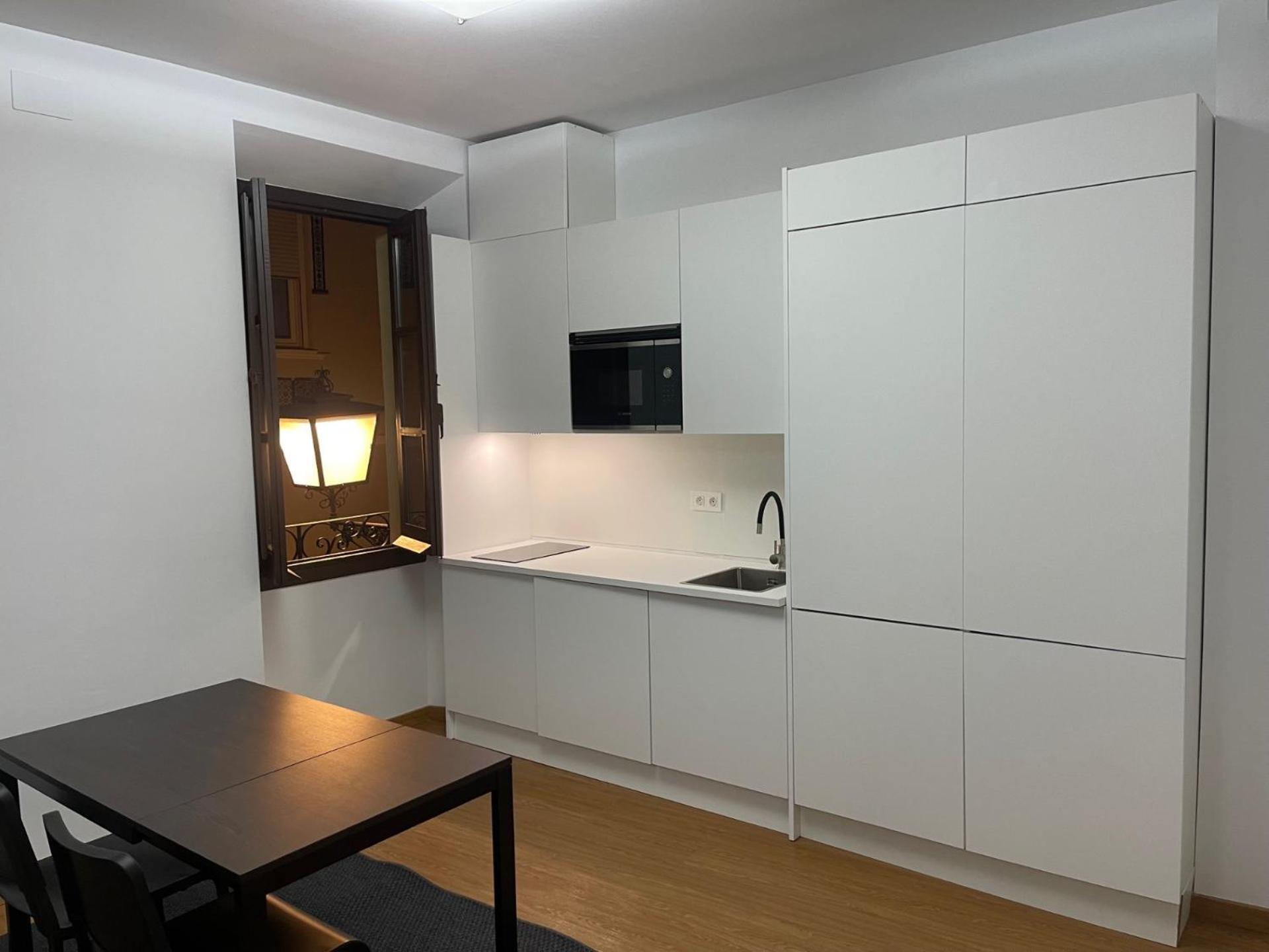Apartamento Calle Rodrigo De Triana Con Opcion De Parking Seville Exterior photo
