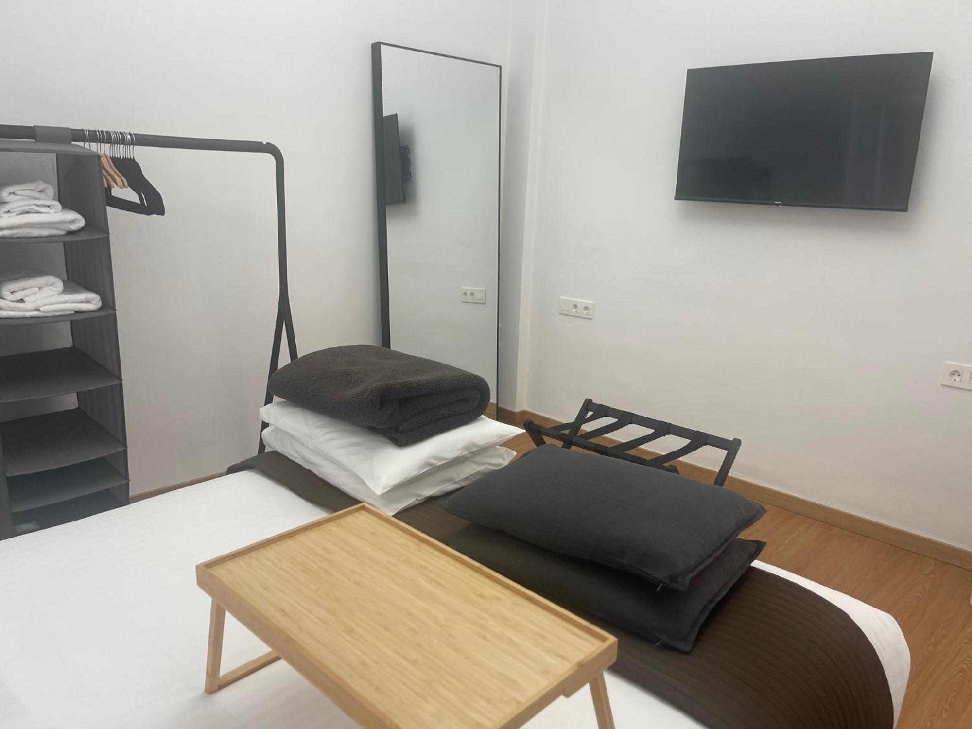 Apartamento Calle Rodrigo De Triana Con Opcion De Parking Seville Exterior photo